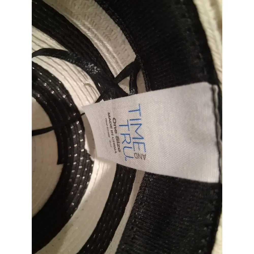 Time and Tru Women's Wide Brim Floppy Straw Sun Hat Black White Striped One Size
